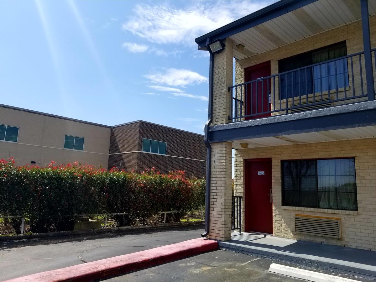Executive Inn Пасадена Екстер'єр фото